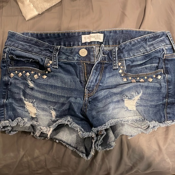 Express Pants - Express Jean shorts